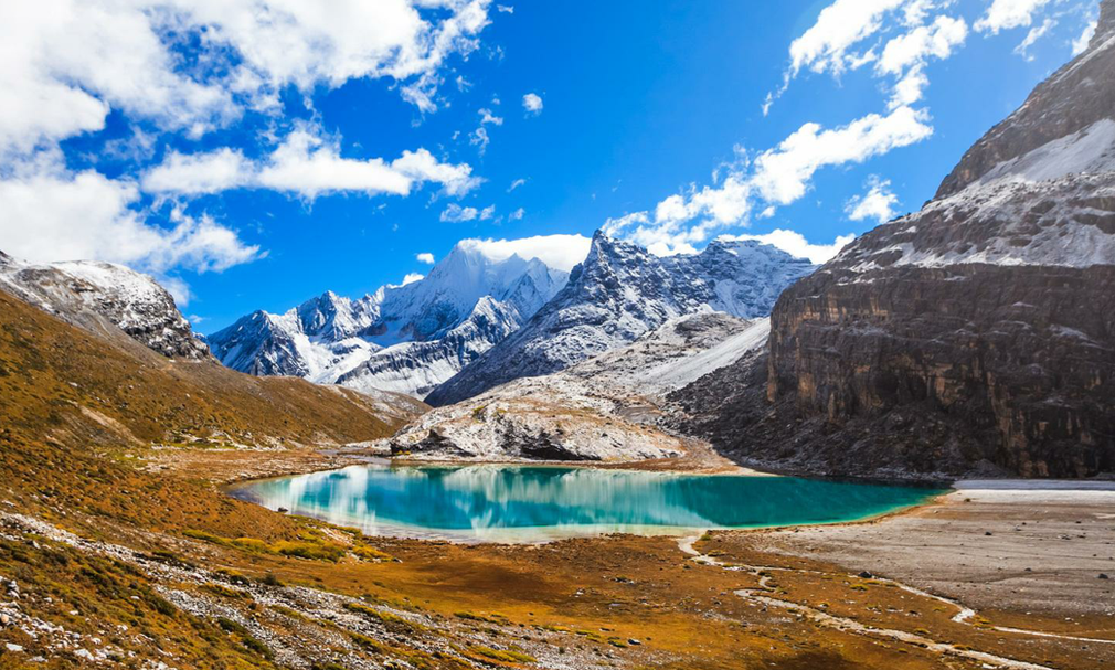 稻城亞丁318川藏線|從成都租車自駕去的價(jià)格