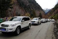 川西旅游包車價格