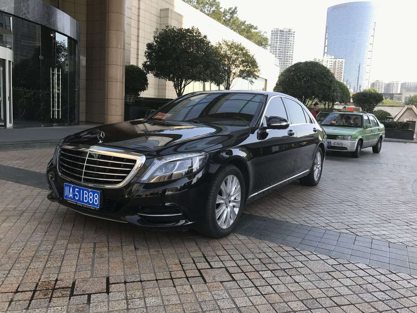 成都婚車租賃公司哪家好，排名靠前的租車公司是哪家