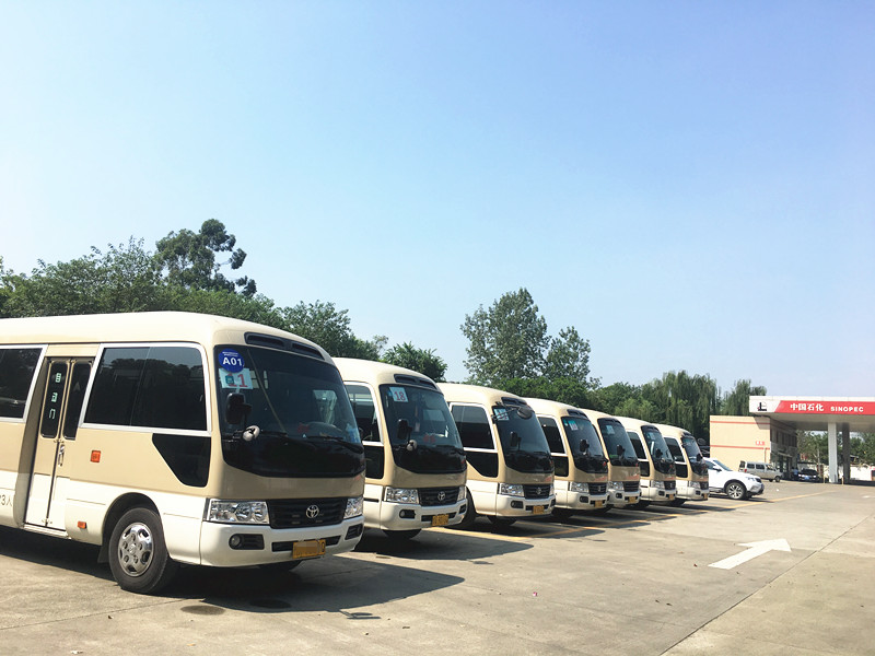 成都包車需要多少錢?里面包含什么費用?