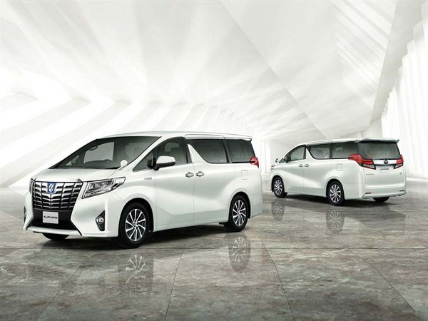 成都租車豐田埃爾法一天多少錢