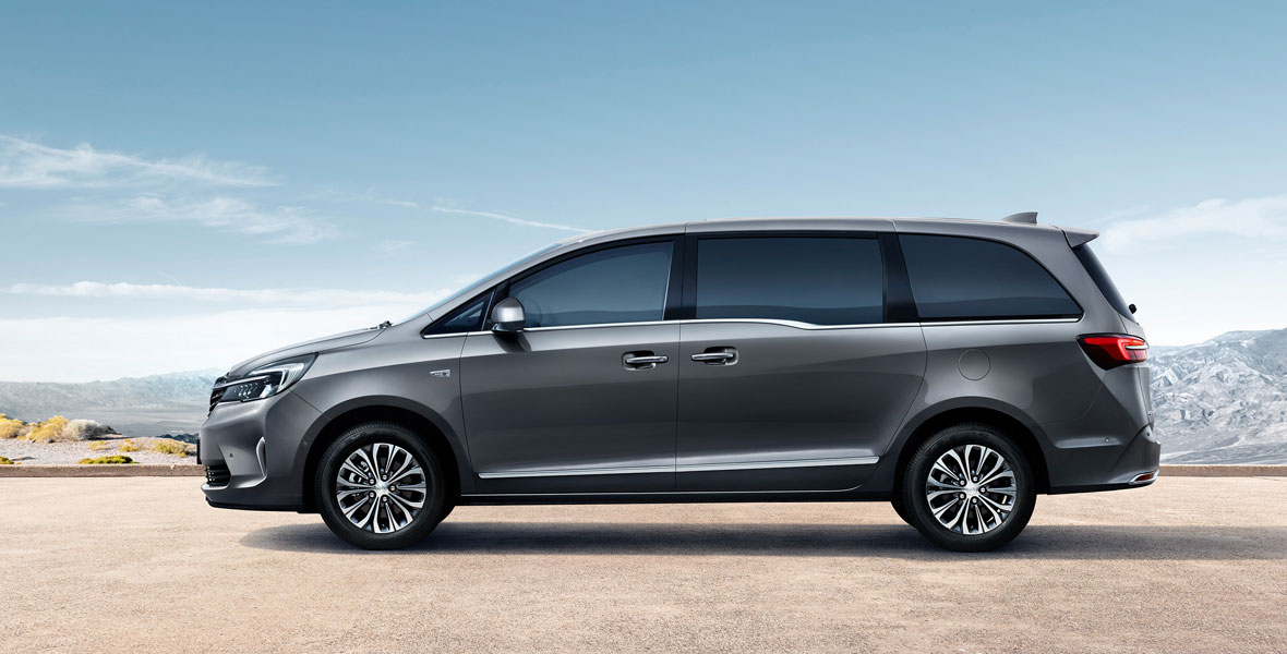 成都租商務車多少錢