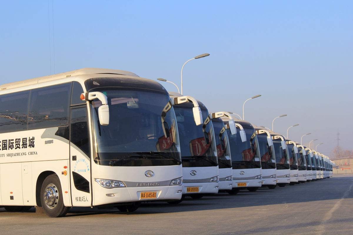 成都商務租車，成都機場接送租車，成都租車哪家便宜