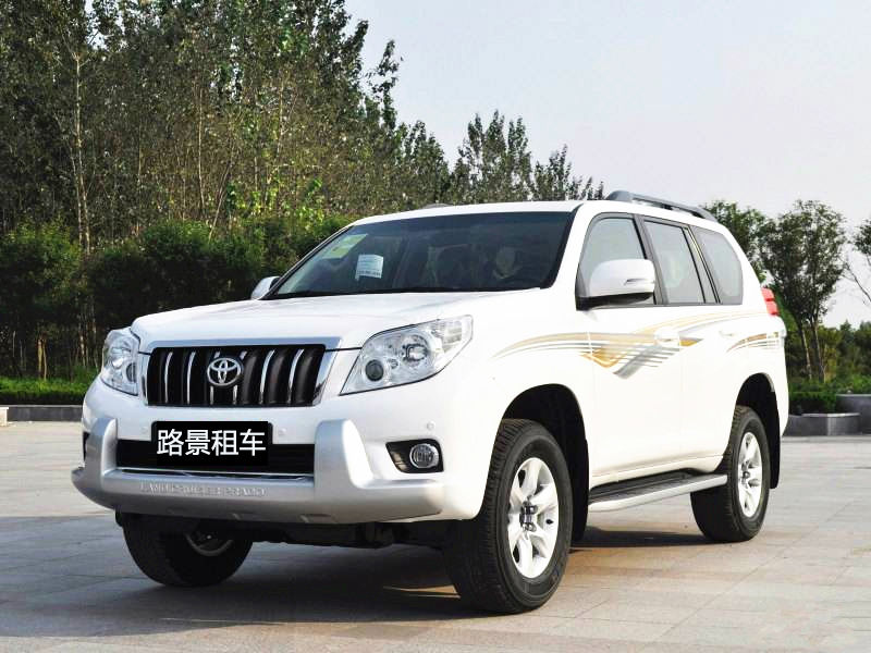 成都租一輛帶司機租商務車報價表