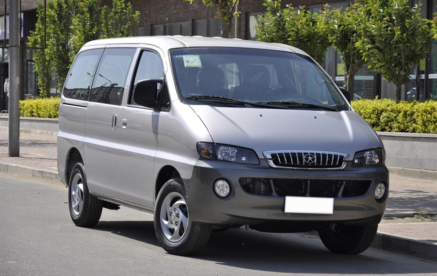 成都11座商務車租車一天多少錢，影響租車價格的因素