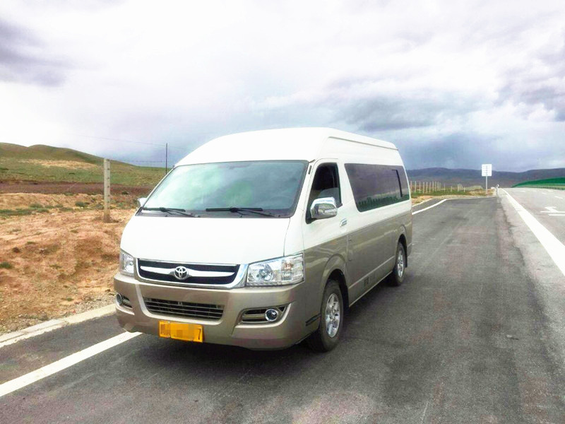 成都租車應該怎么租，中巴車大巴車租賃