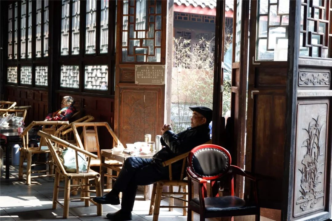 去成都租車自駕游，該喝的喝