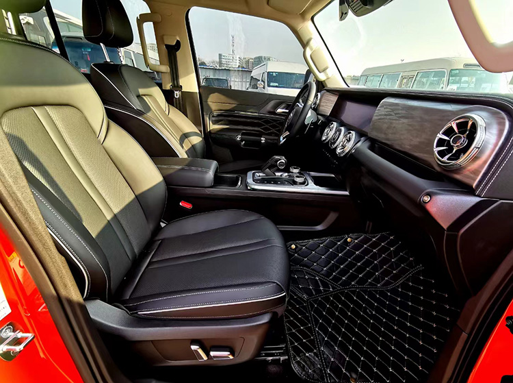 成都租坦克越野車 成都租坦克越野車