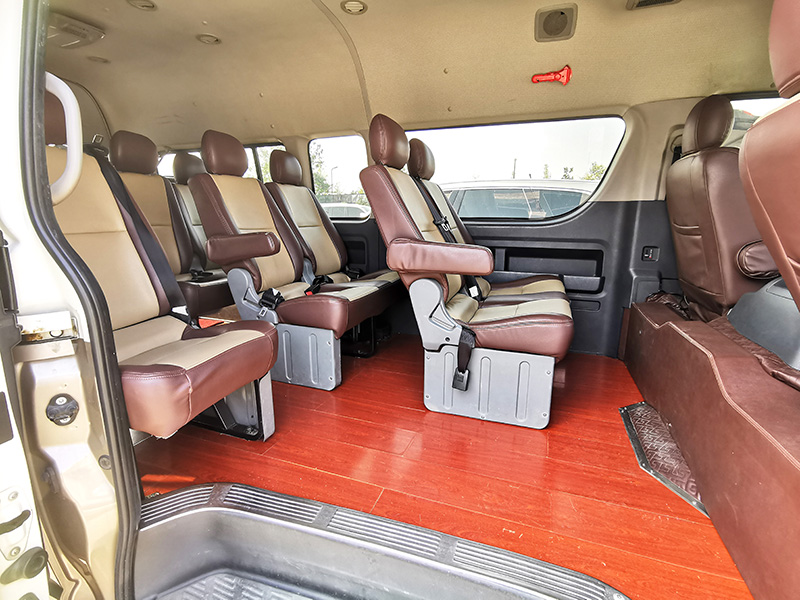 成都租海獅汽車