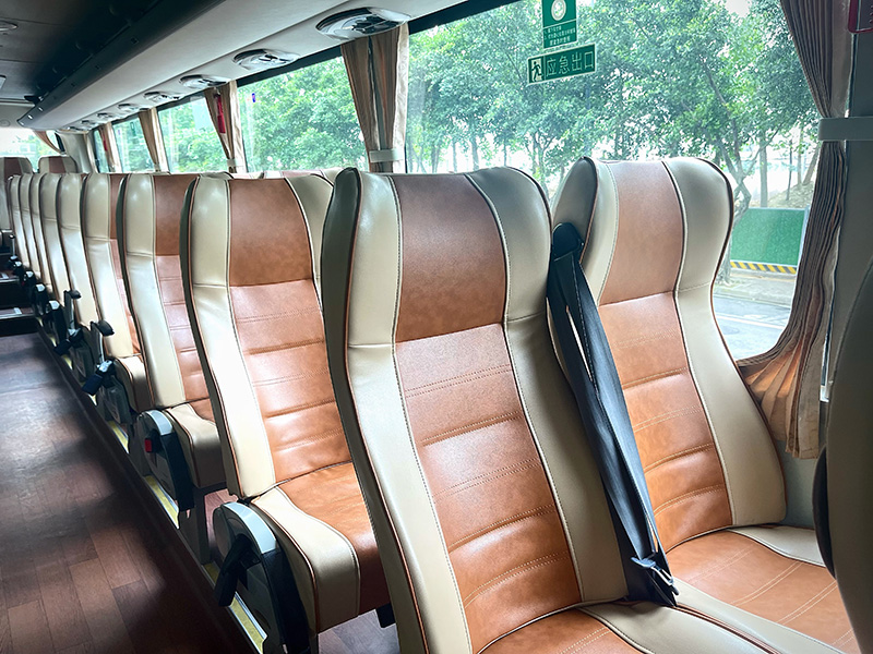 成都租大巴車一天多少錢